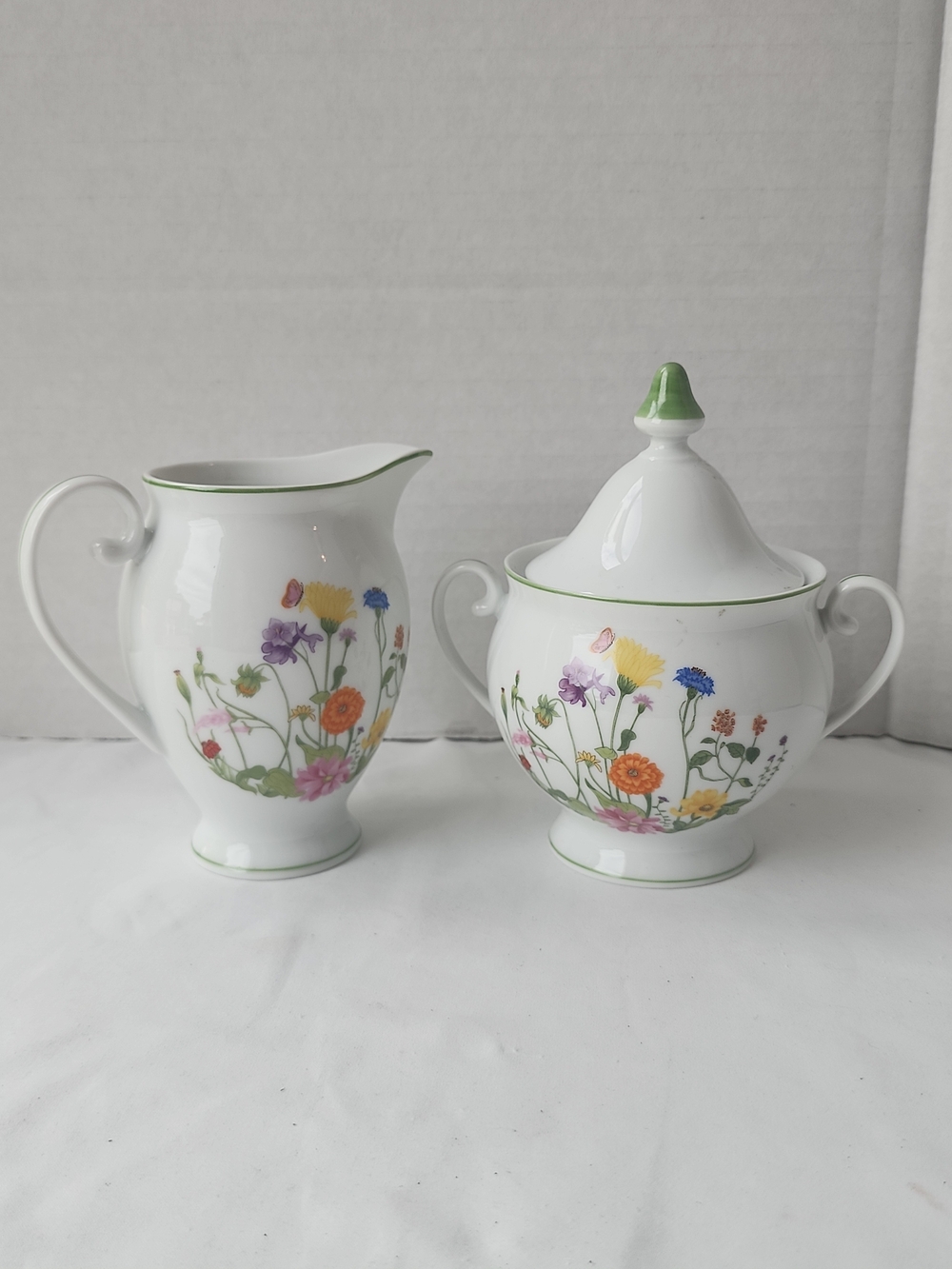Vtg 1974 Denby Wonderland Creamer & Lidded Sugar Bowl Set Wildflowers Portugal